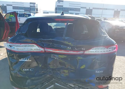 2018 Lincoln Mkc Select из США, поврежденный, VIN 5LMCJ2C90JUL14508